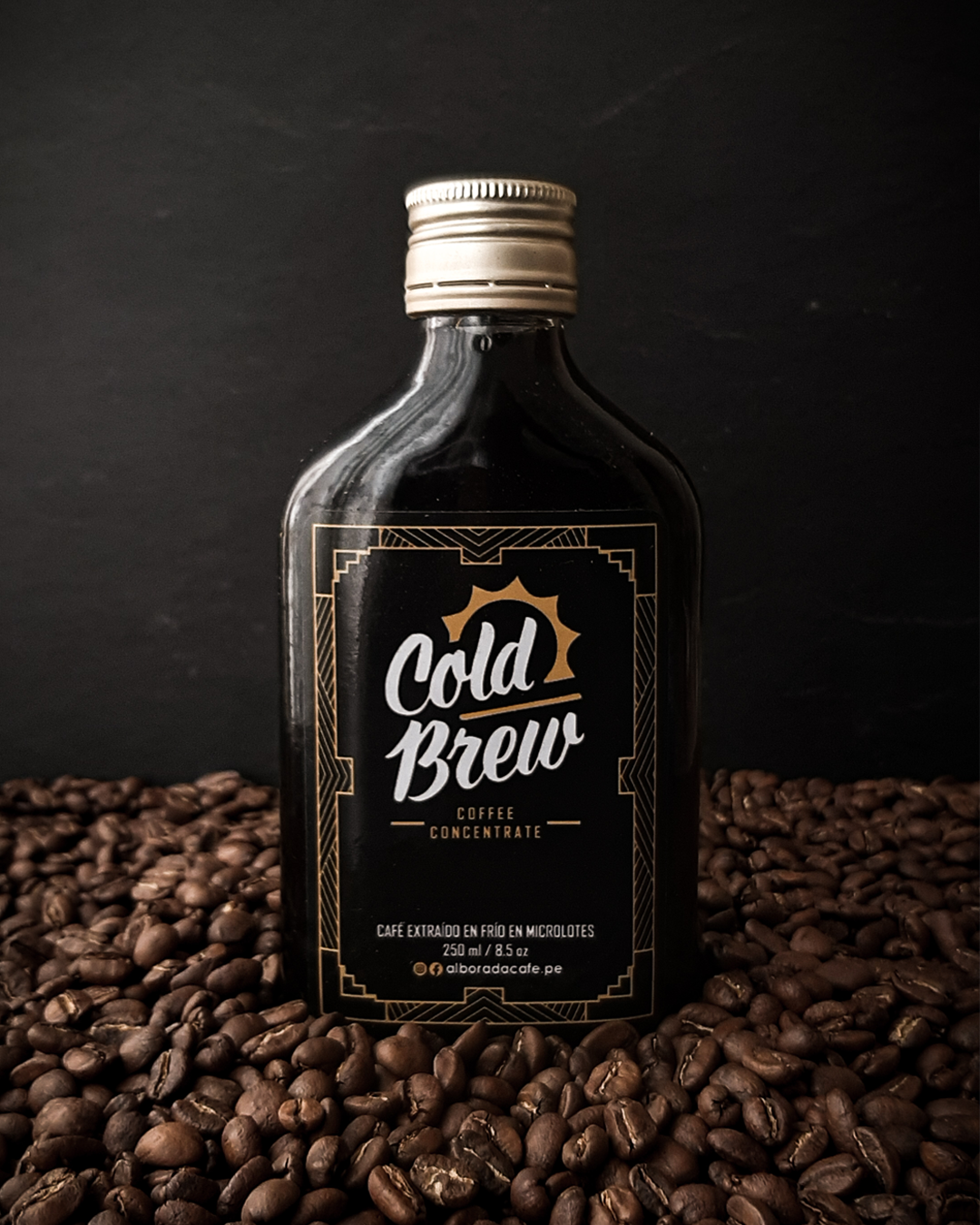 Cold Brew Coffee Concentrate - Café concentrado en frío