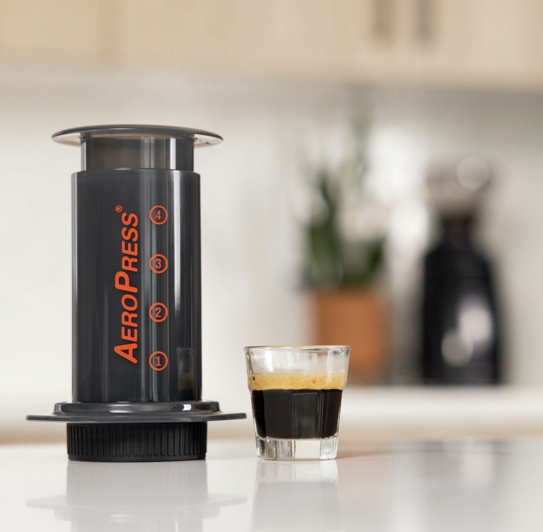 Tapa de filtro Flow Control - AeroPress – Lima con Cafeina